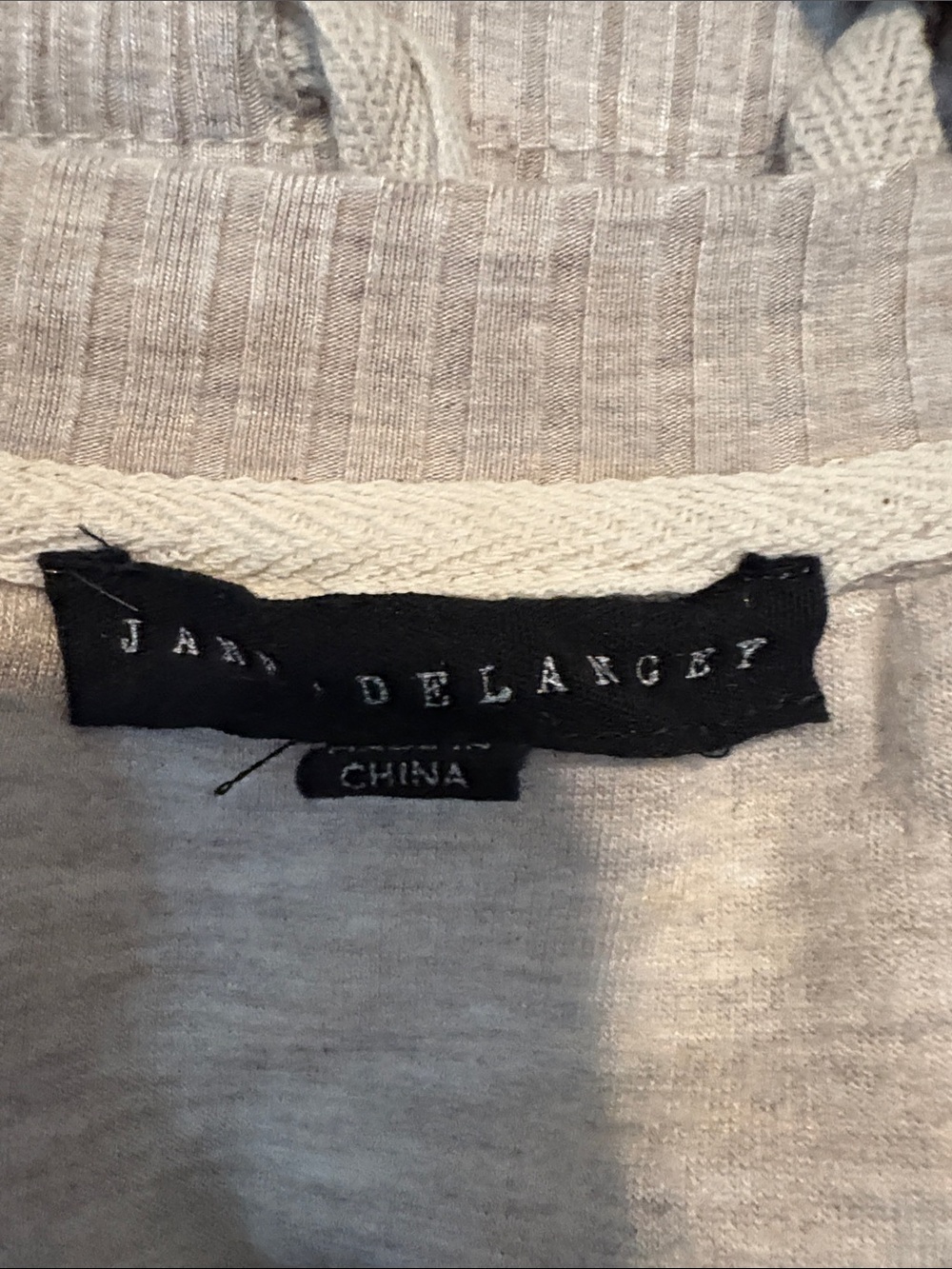 Jane and Delancey Women's Light Cream Crewneck Sweatshirt & Jogger Set - Size M - Picture 4 of 16